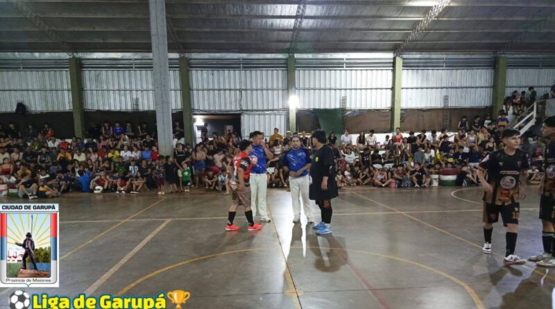NOCHE DE FINALES A PURO FUTSAL EN GARUPÁ
